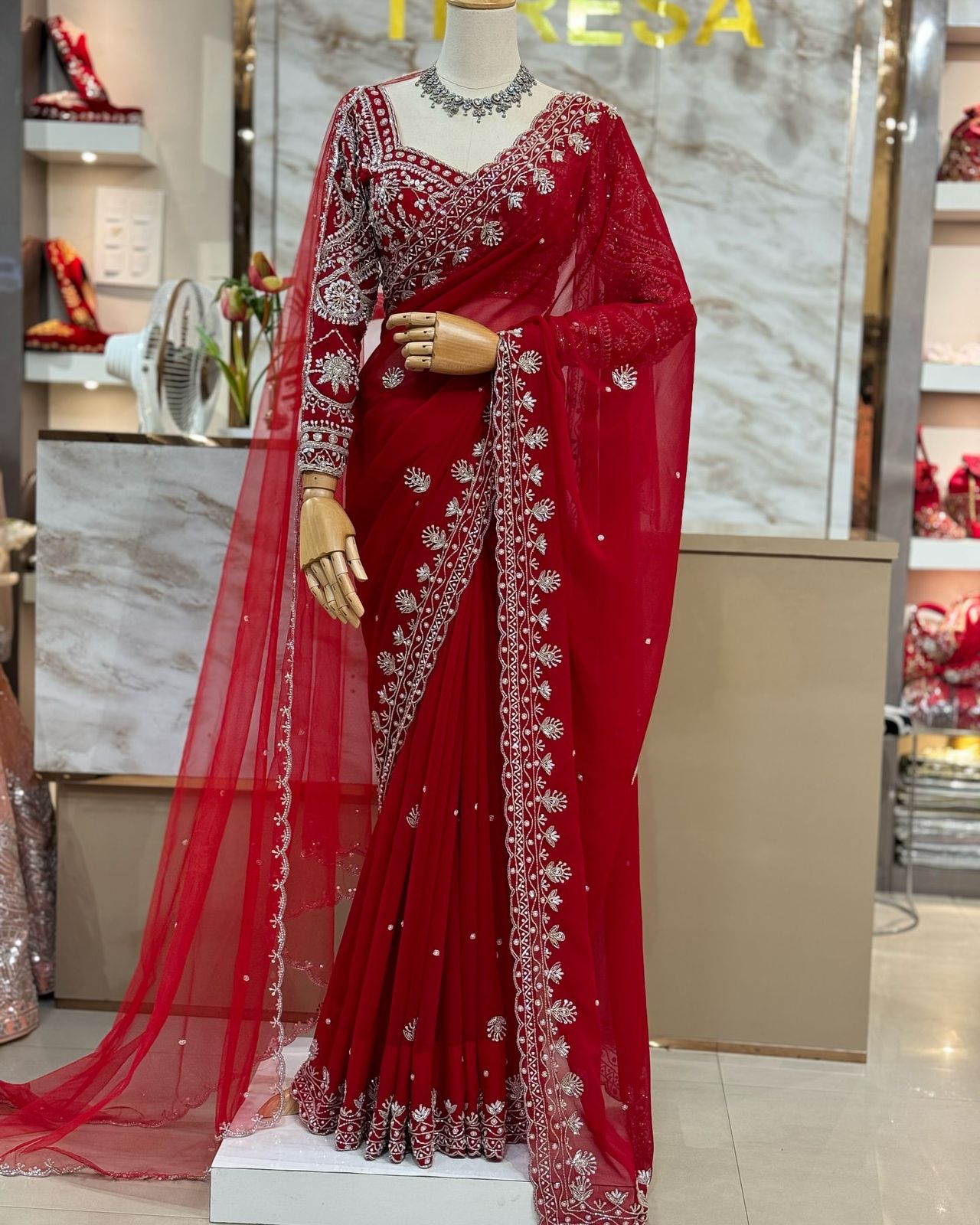 Royal Shine Saree π