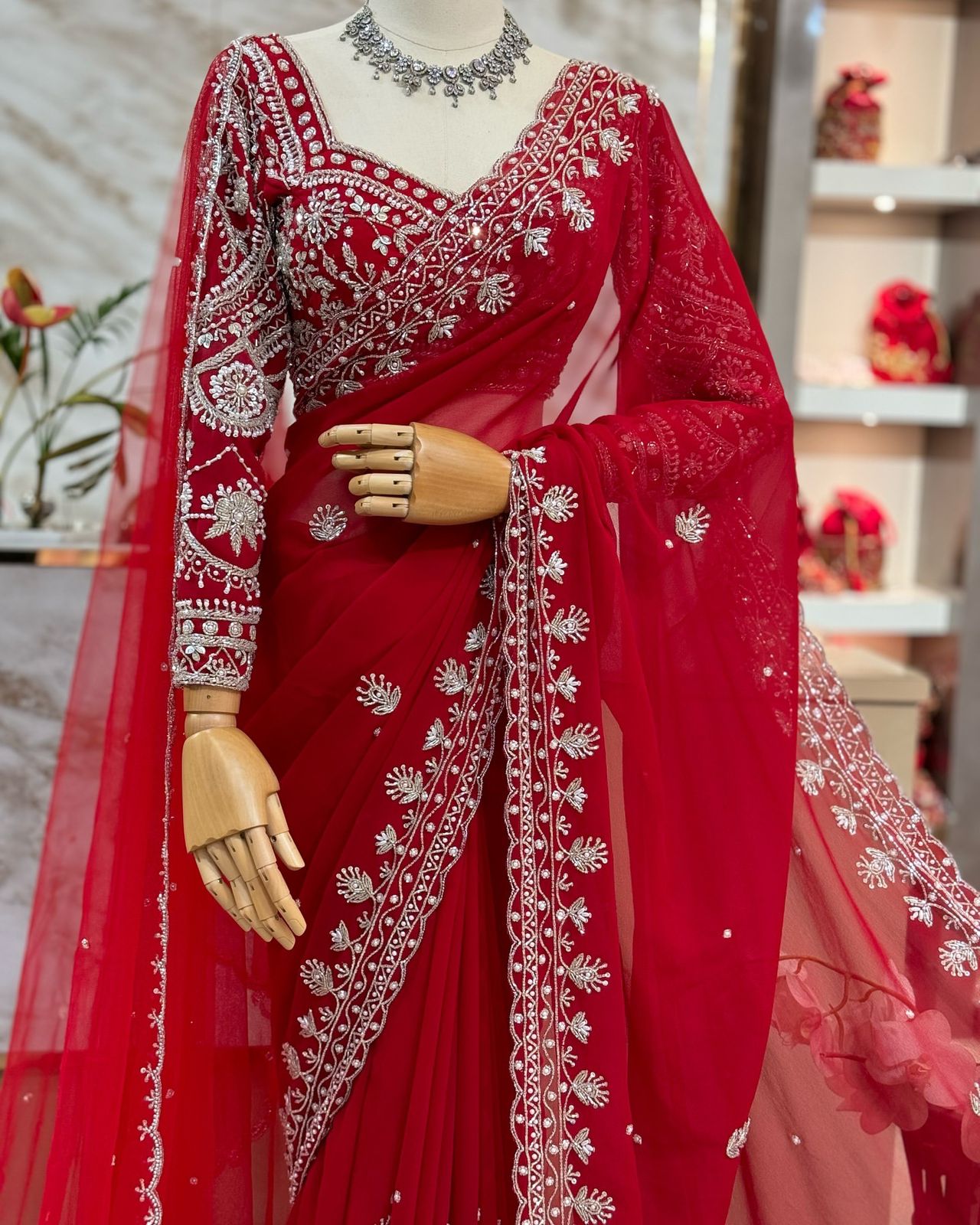 Royal Shine Saree π