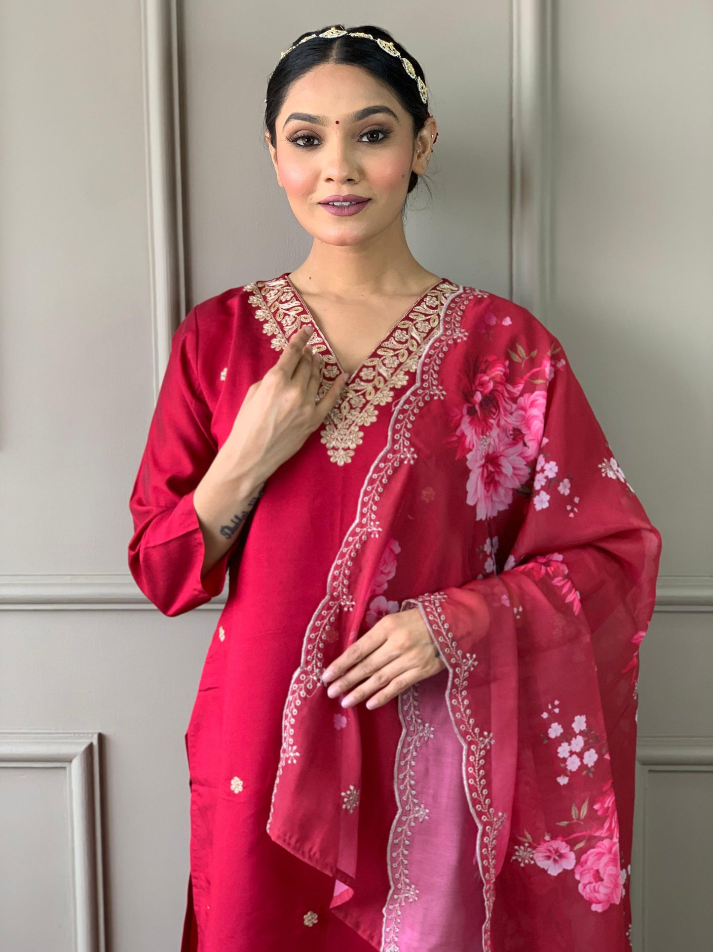 Roman Red Elegance