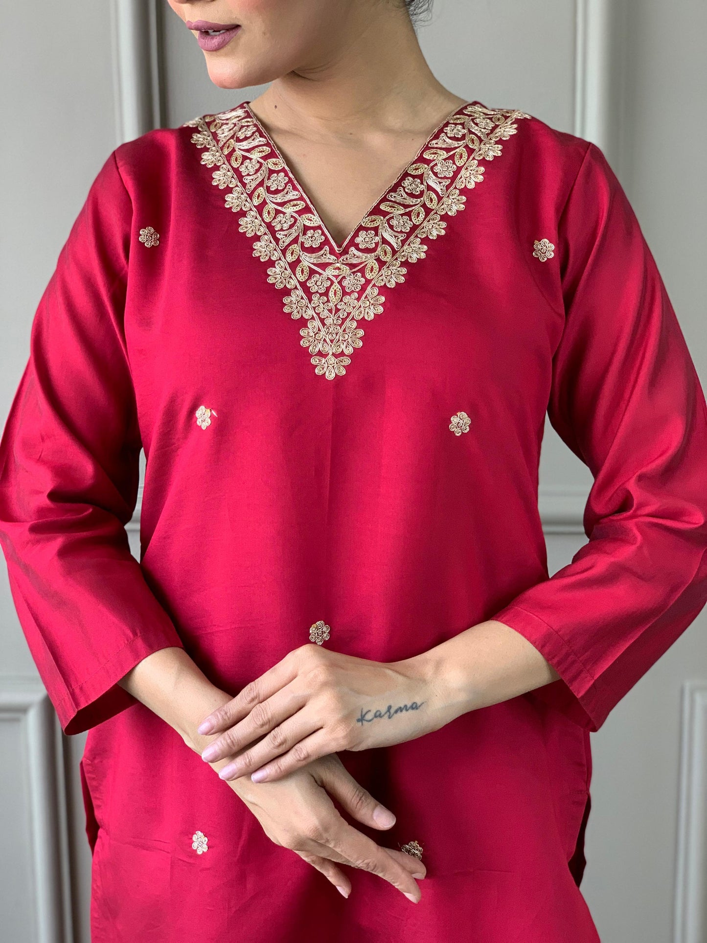 Roman Red Elegance