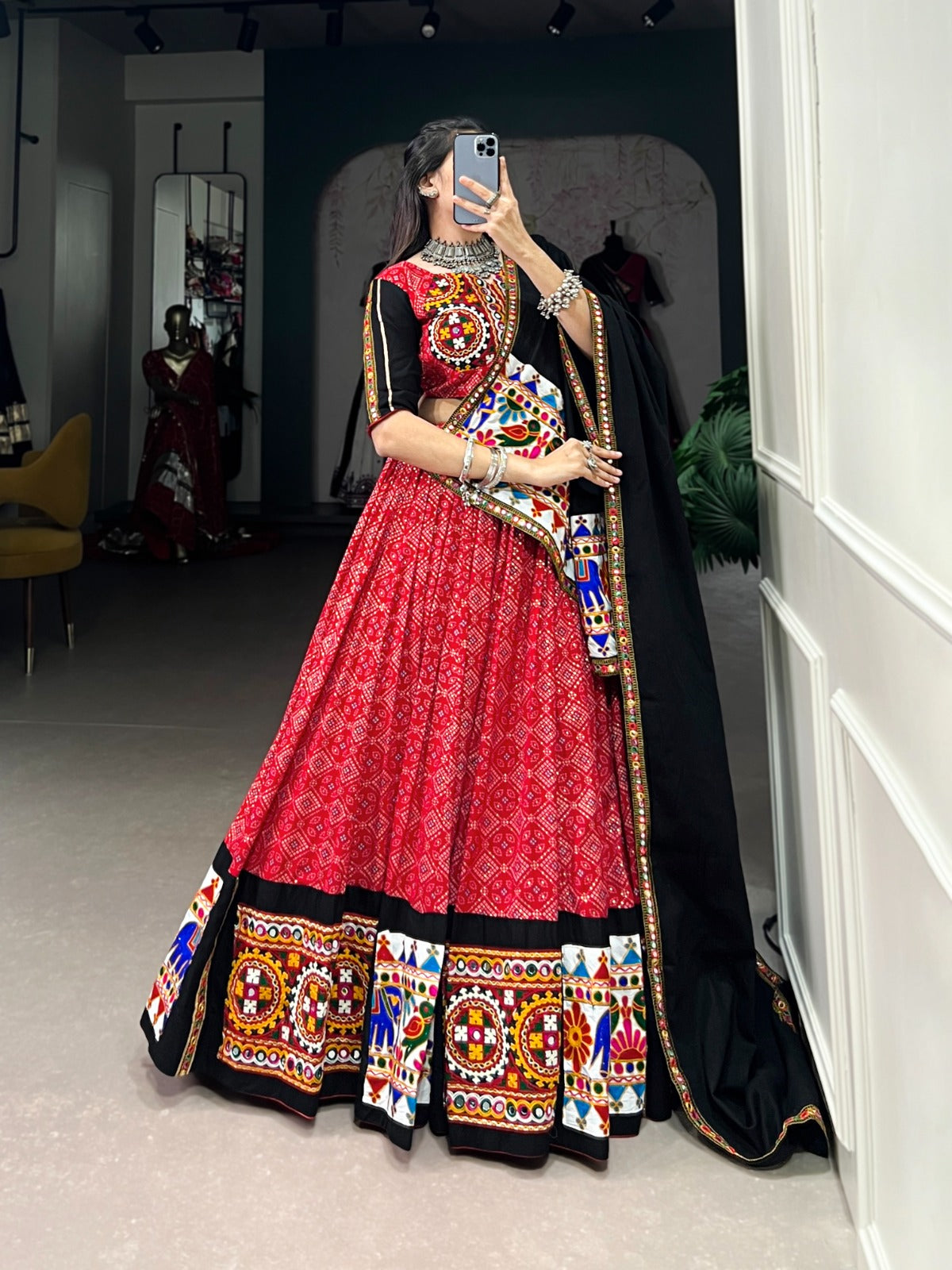 Gamthi Glow Ensemble