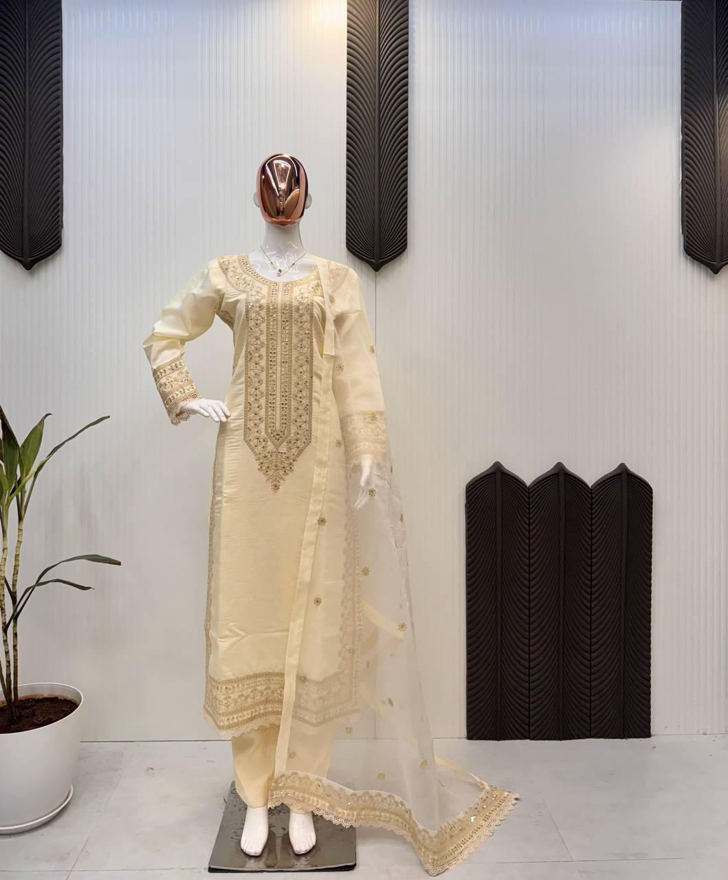 Roman Silk Elegance ✨