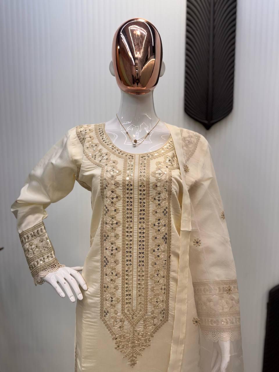 Roman Silk Elegance ✨