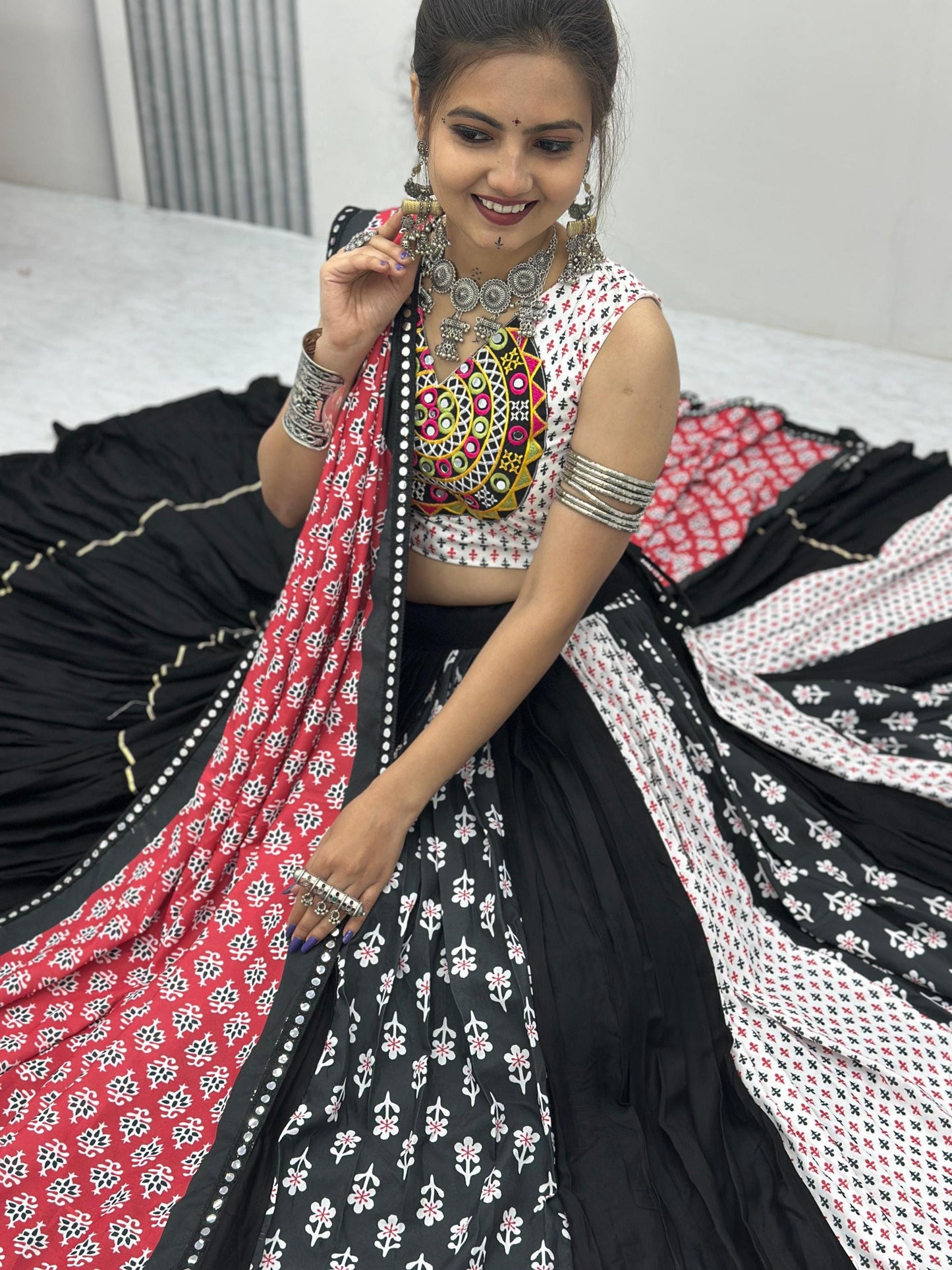 Gamathi Flair Royale