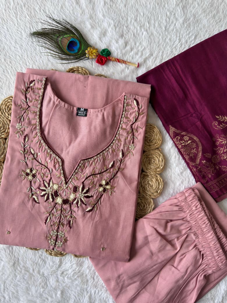 Pink Roman Elegance 🌸