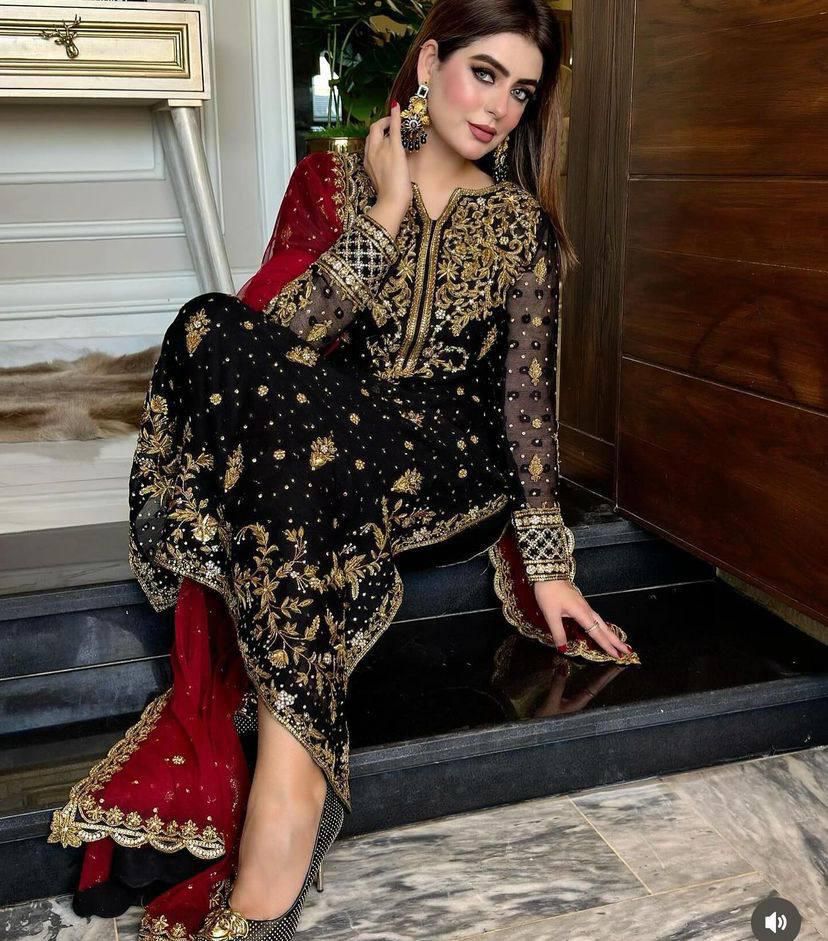 Georgette Embroidered Kurti Set